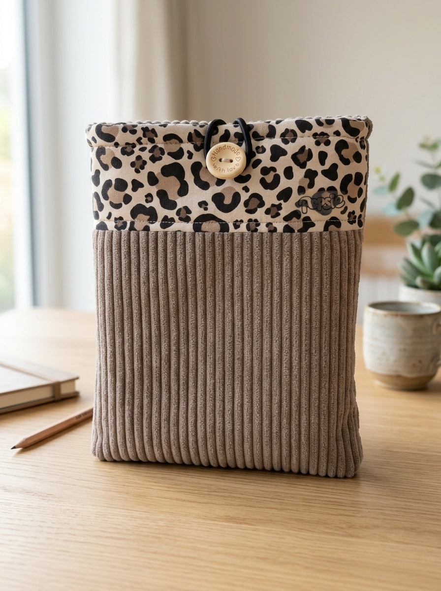 Pochette Livre de Poche Velours Côtelé & Léopard — Collection Bejah