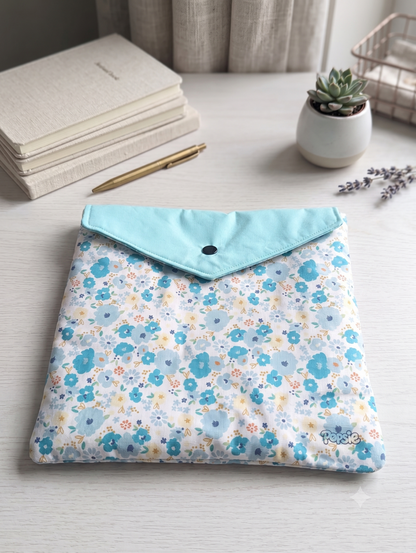 Housse à Liseuse Personnalisable Molletonnée Mélania Bleu – Compatible Kobo Libra Colour & Kindle